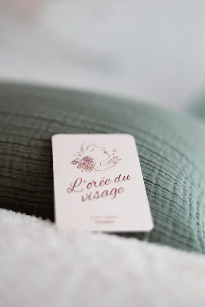 Le soin Détox facial
Le massage détox est un drainage lymphatique du visage.